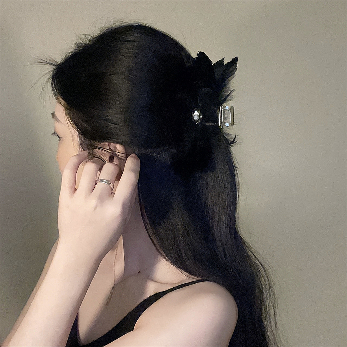 กิ๊บติดผมผู้หญิง แบบเกาหลี ขนน - Accessories Brand For Women บทวิจารณ์และราคา