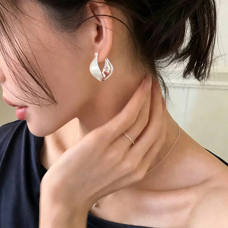 ต่างหูห่วงลายใบไม้สีเงินแบบเกล - Women Accessories Drawing บทวิจารณ์และราคา