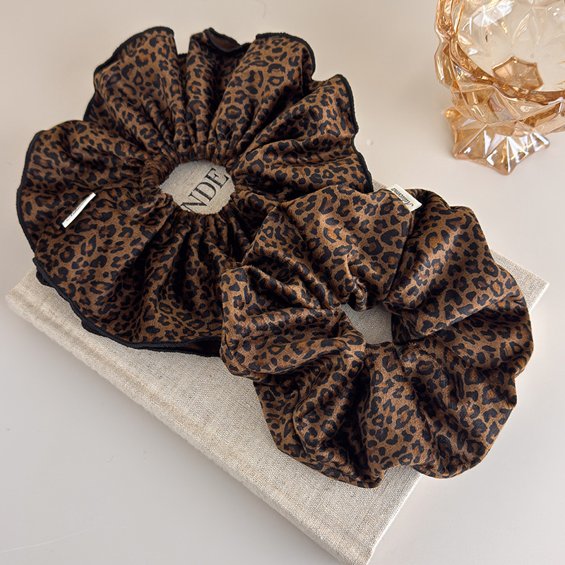 ที่คาดผมกำมะหยี่ลายเสือดาวแบบส - Hair Tie Velvet บทวิจารณ์และราคา