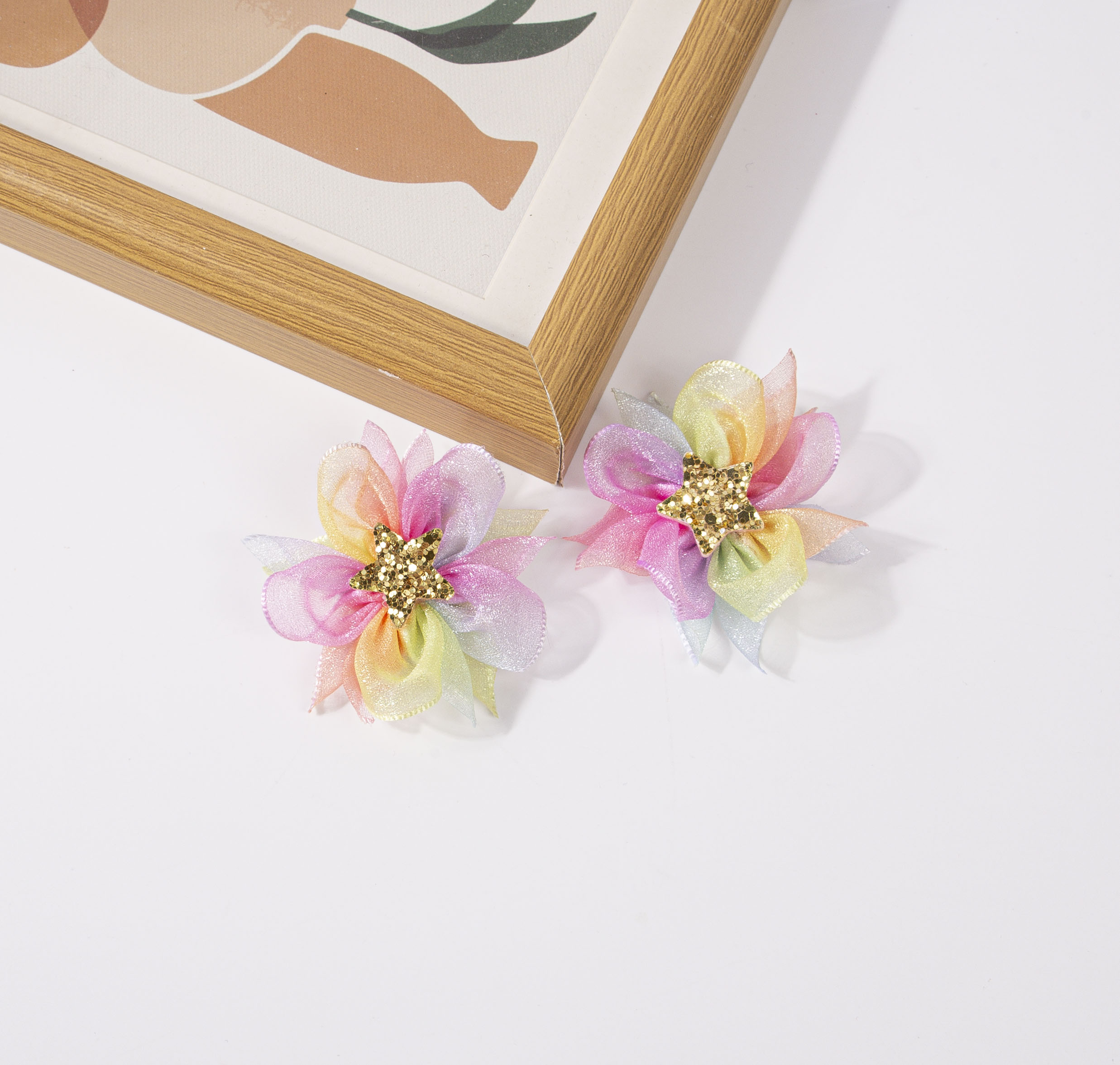 กิ๊บติดผมผ้าชีฟองสีรุ้งไล่ระดั - Women'S Accessories Rainbow Shops บทวิจารณ์และราคา