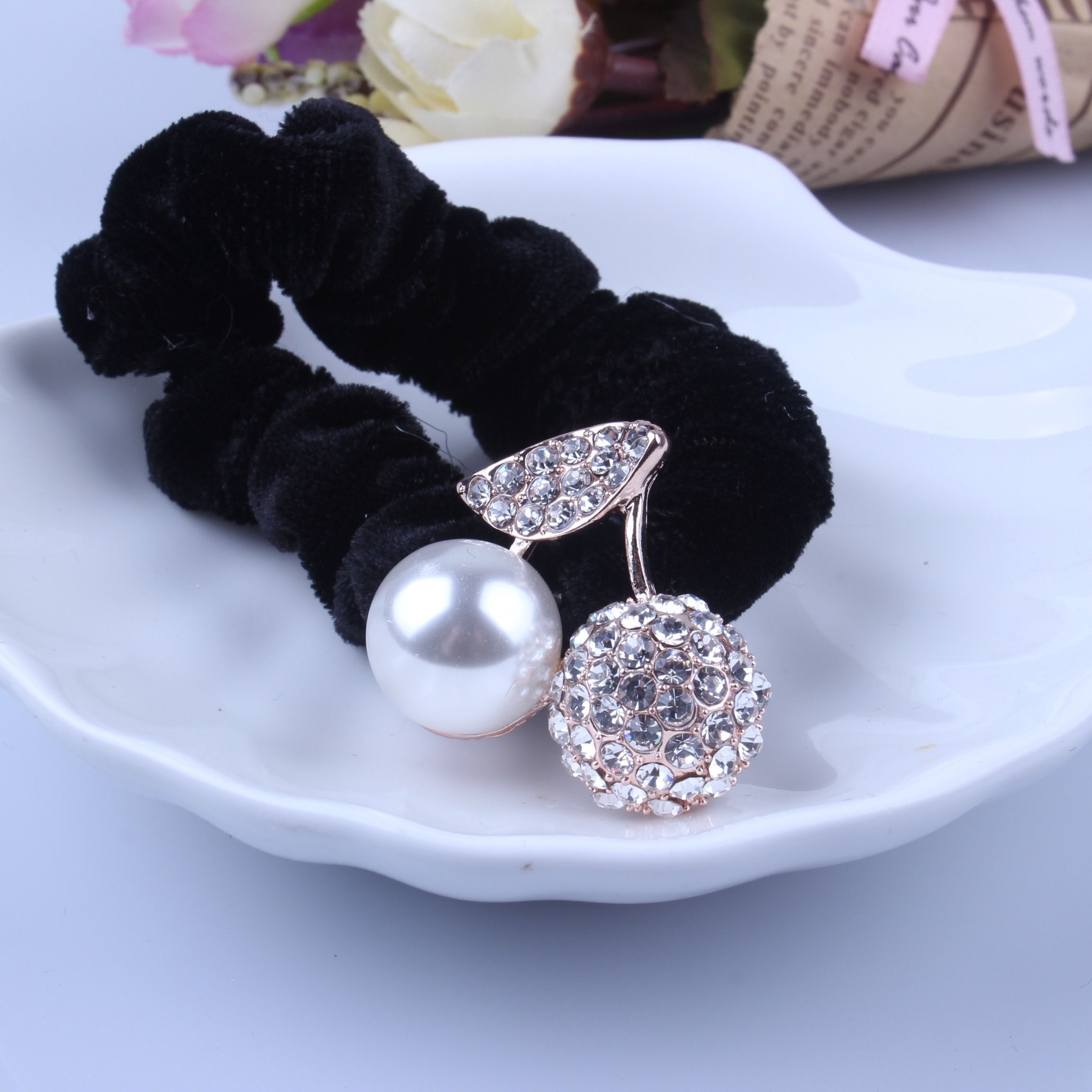 กิ๊บติดผมกำมะหยี่สีดำ 1 ชิ้น ป - Hair Tie Velvet บทวิจารณ์และราคา