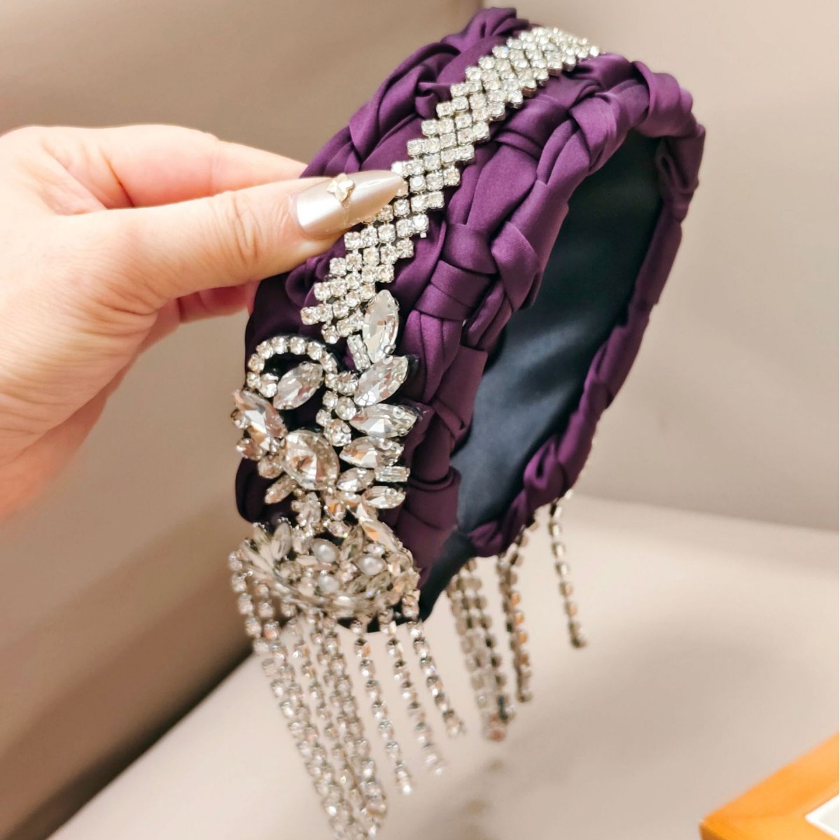 ที่คาดผมถักประดับพู่ห้อยคริสตั - Women Accessories Sale บทวิจารณ์และราคา